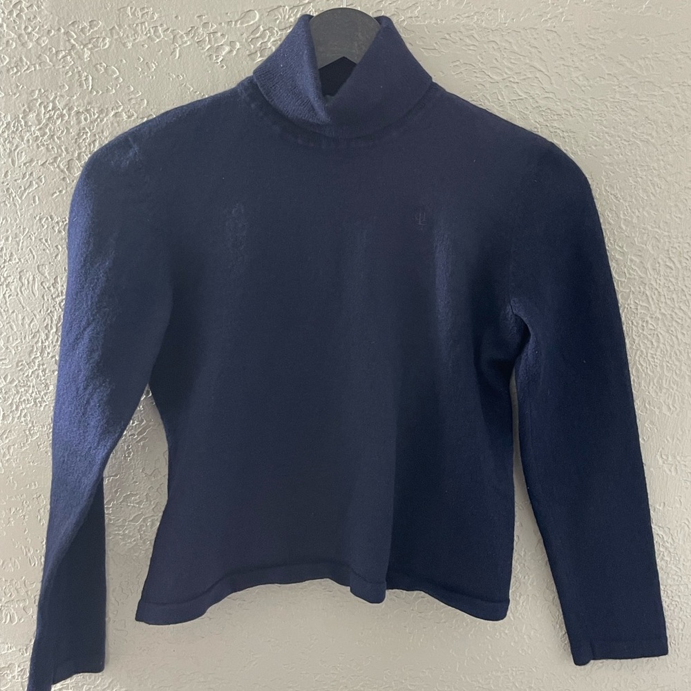 VTG Y2K Ralph Lauren Deep Blue Crop Turtleneck Sweater
Large‎ Merino Wool Cotton